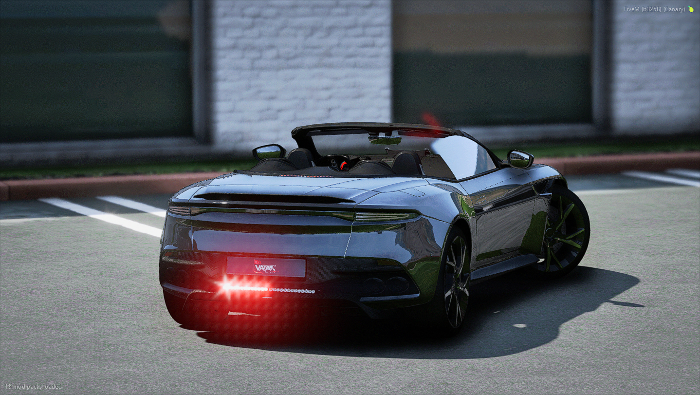 Aston Martin DBS Superleggera Volante — görsel 4